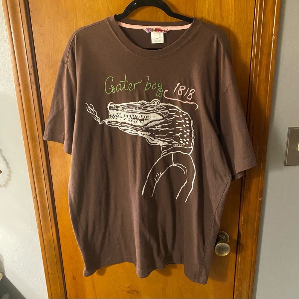 Gater Boy 1818 Embroidered Brown Tee